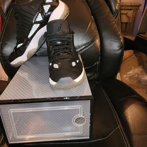 Jordan 11 Low IE Size 10 Mens